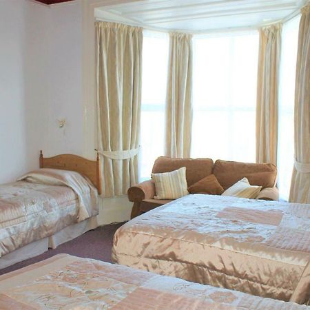 Ferry House Bed & Breakfast Dun Laoghaire Exterior foto