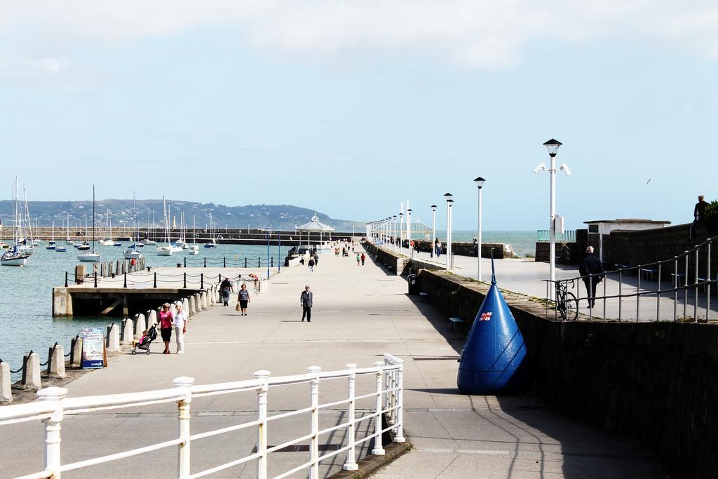 Ferry House Bed & Breakfast Dun Laoghaire Exterior foto