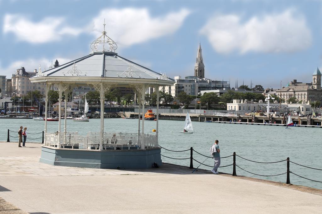 Ferry House Bed & Breakfast Dun Laoghaire Exterior foto