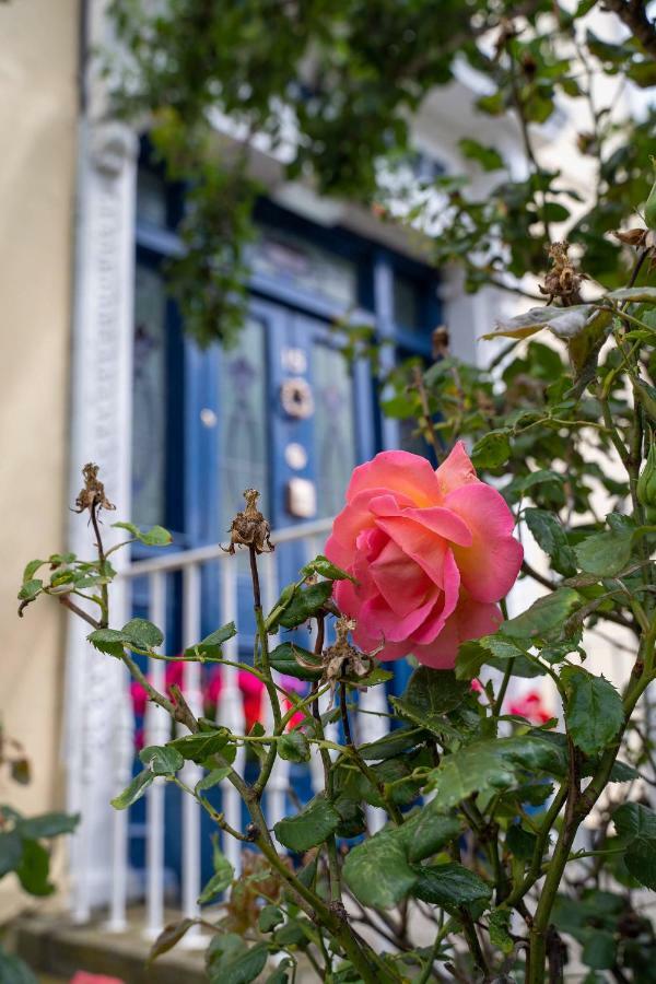 Ferry House Bed & Breakfast Dun Laoghaire Exterior foto